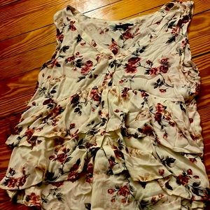 American eagle floral top size M